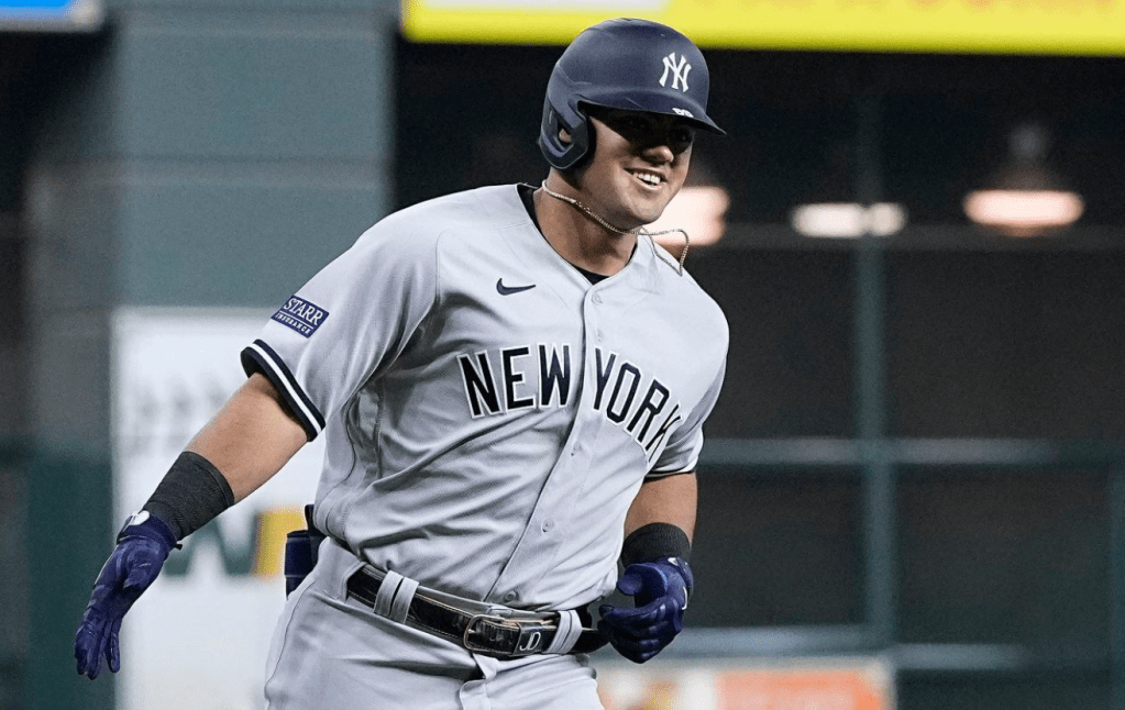 Martian Lands, Yanks Sweep&nbsp;Houston